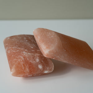 pink himalayan salt stone