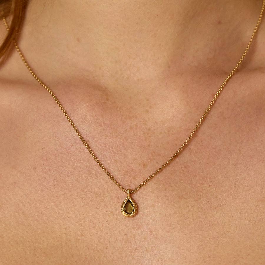 lysia dark green necklace