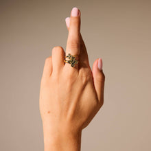 Load image into Gallery viewer, fausta mini ring | M
