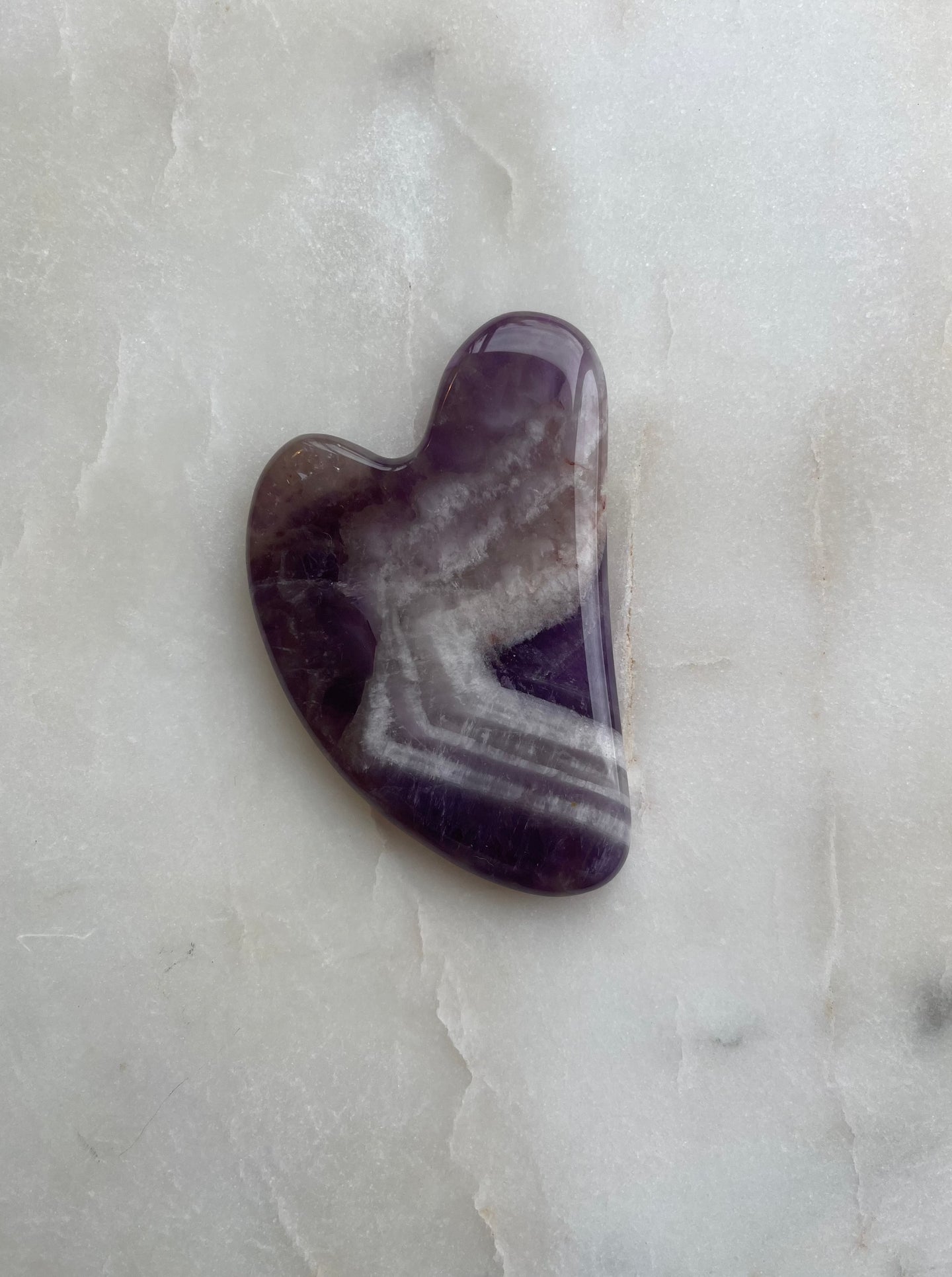 amethyst gua sha