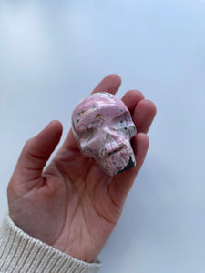 peruvian rhodonite skull