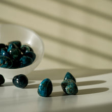 Load image into Gallery viewer, apatite tumble stone - yahra
